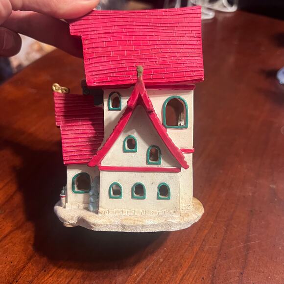 Hallmark The Claus Home 2014 Retro Christmas Cottage Mini Lights Up Ornament - Picture 7 of 8